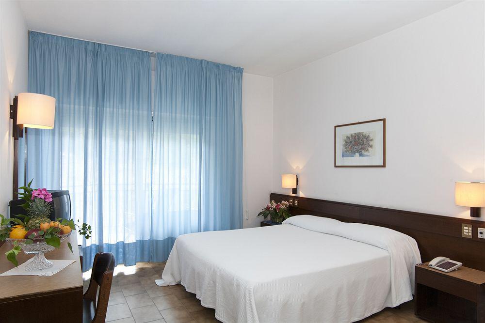Hotel Serapo Gaeta Exterior photo