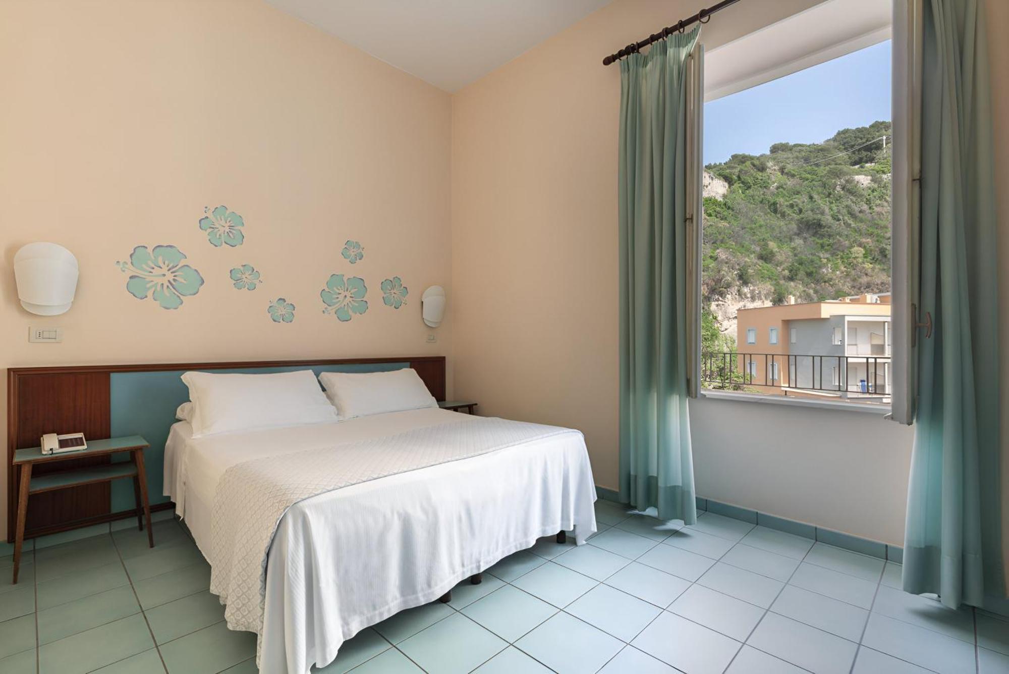Hotel Serapo Gaeta Exterior photo